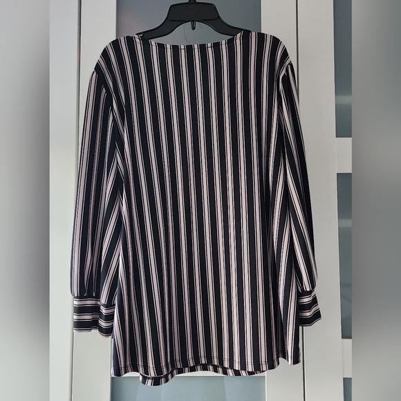 Adrianna Papell Crew Neck 3/4 Sleeve Elastic Cuff Multi Print Keyhole Back Butto - Picture 7 of 8